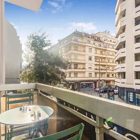 Homey Stone - Private Balcony, Wifi & Netflix Annemasse